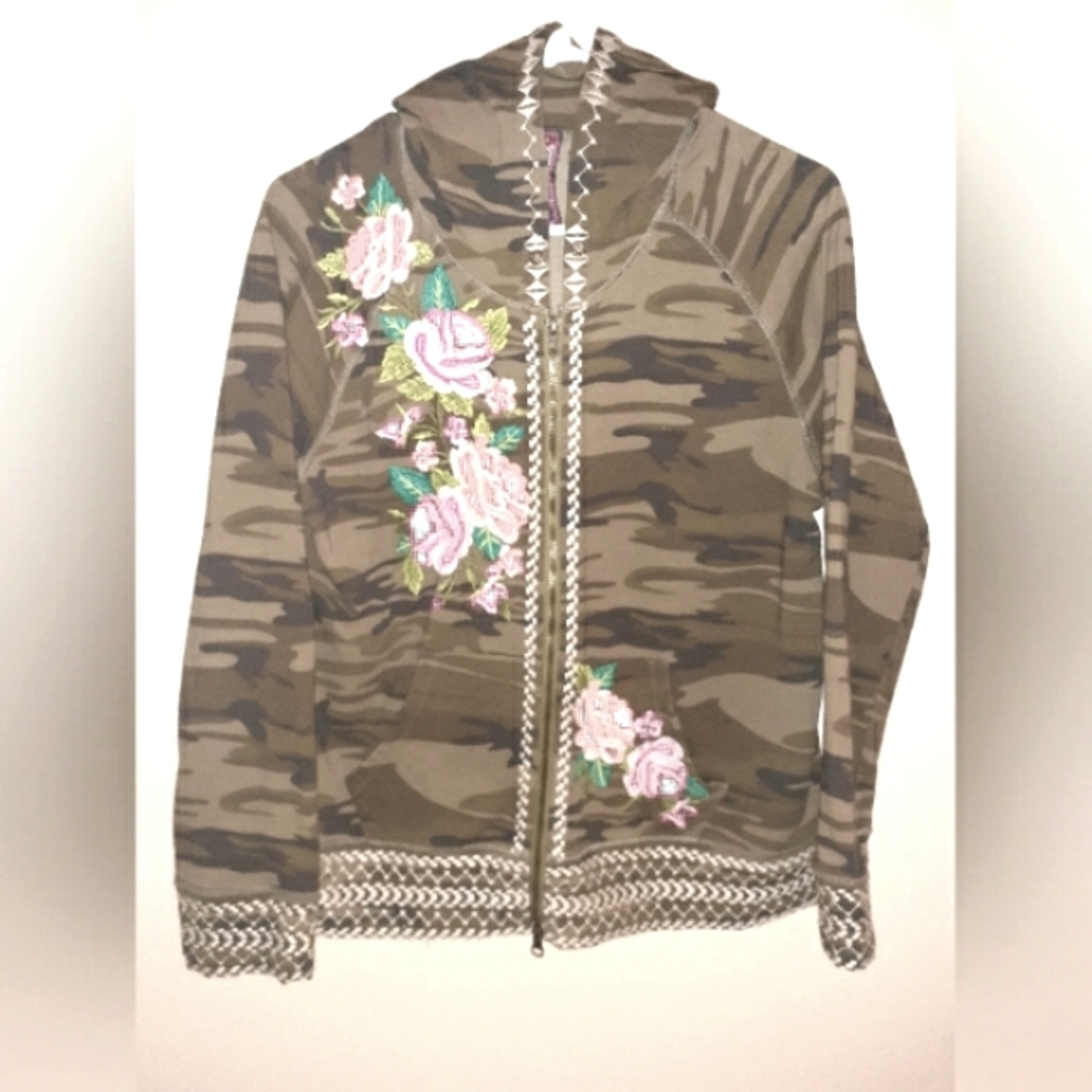 EUC' P/L JOHNNY WAS Camo/Hooded Jacket